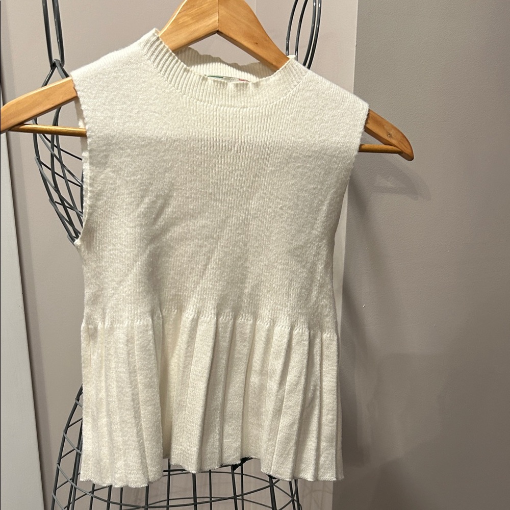 Simons Ivory Sleeveless Knit Tank